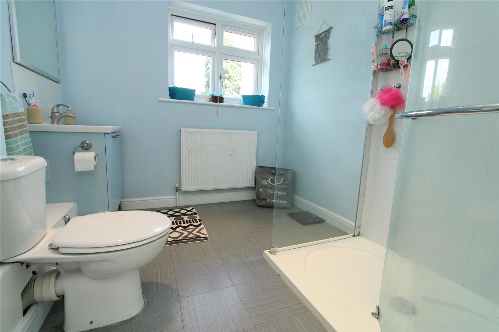 Tritton Avenue, Beddington